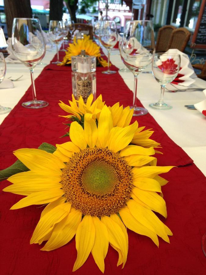 Marktplatzhotel - Restaurant Tafelspitz Weinheim Exteriör bild