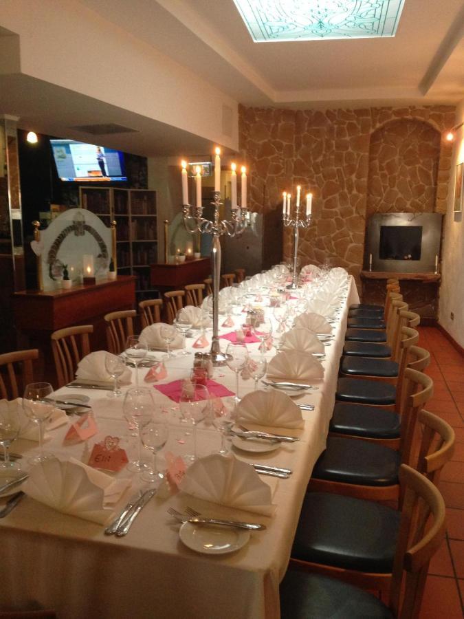 Marktplatzhotel - Restaurant Tafelspitz Weinheim Exteriör bild