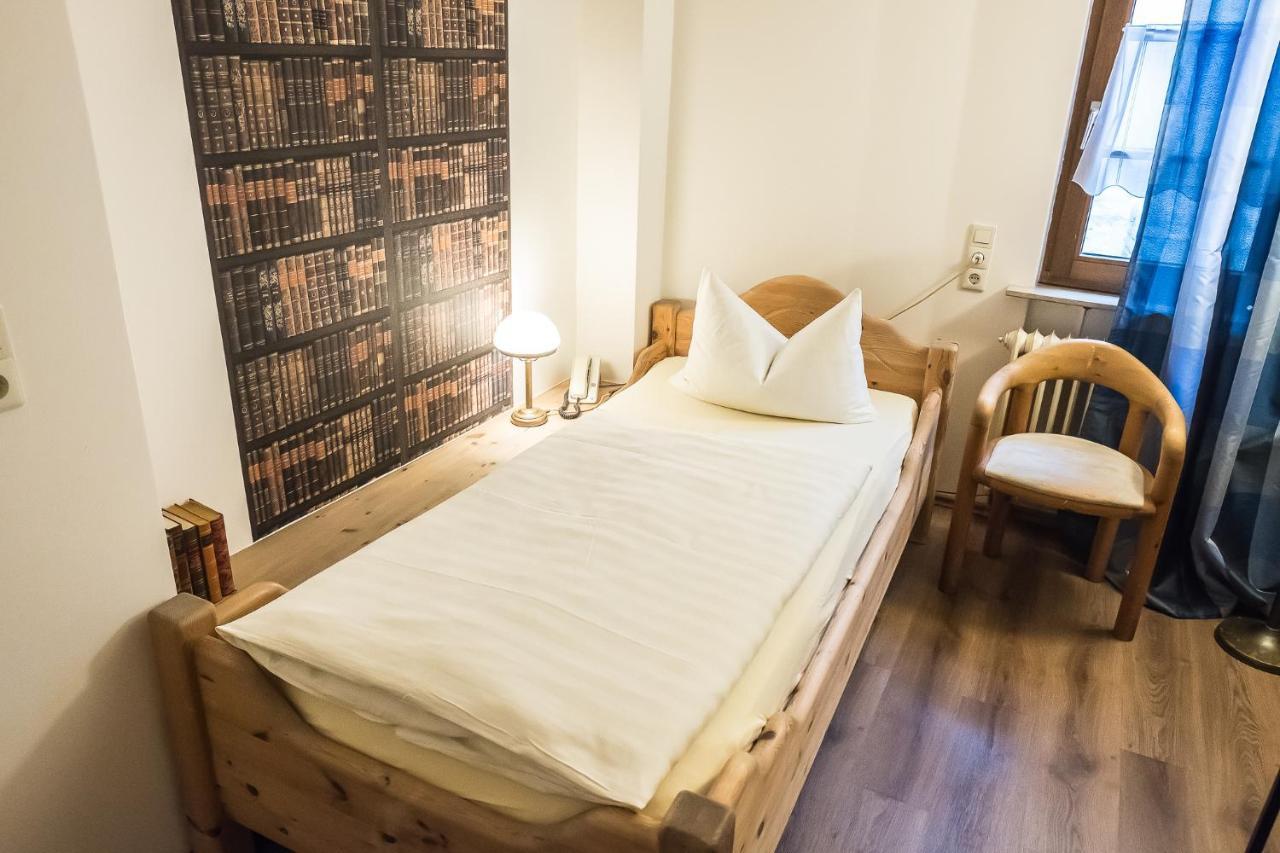 Marktplatzhotel - Restaurant Tafelspitz Weinheim Exteriör bild
